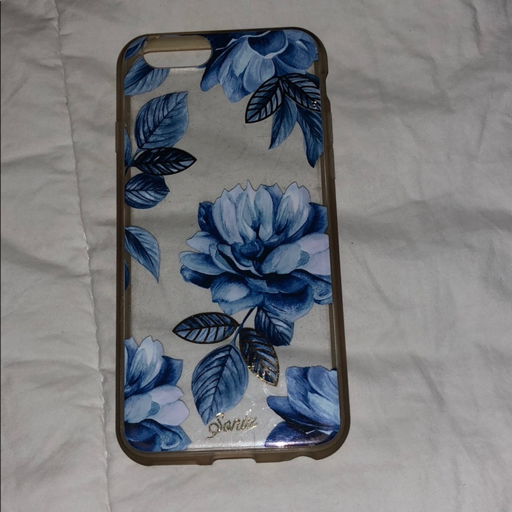 Blue floral sonix Iphone 6s case!